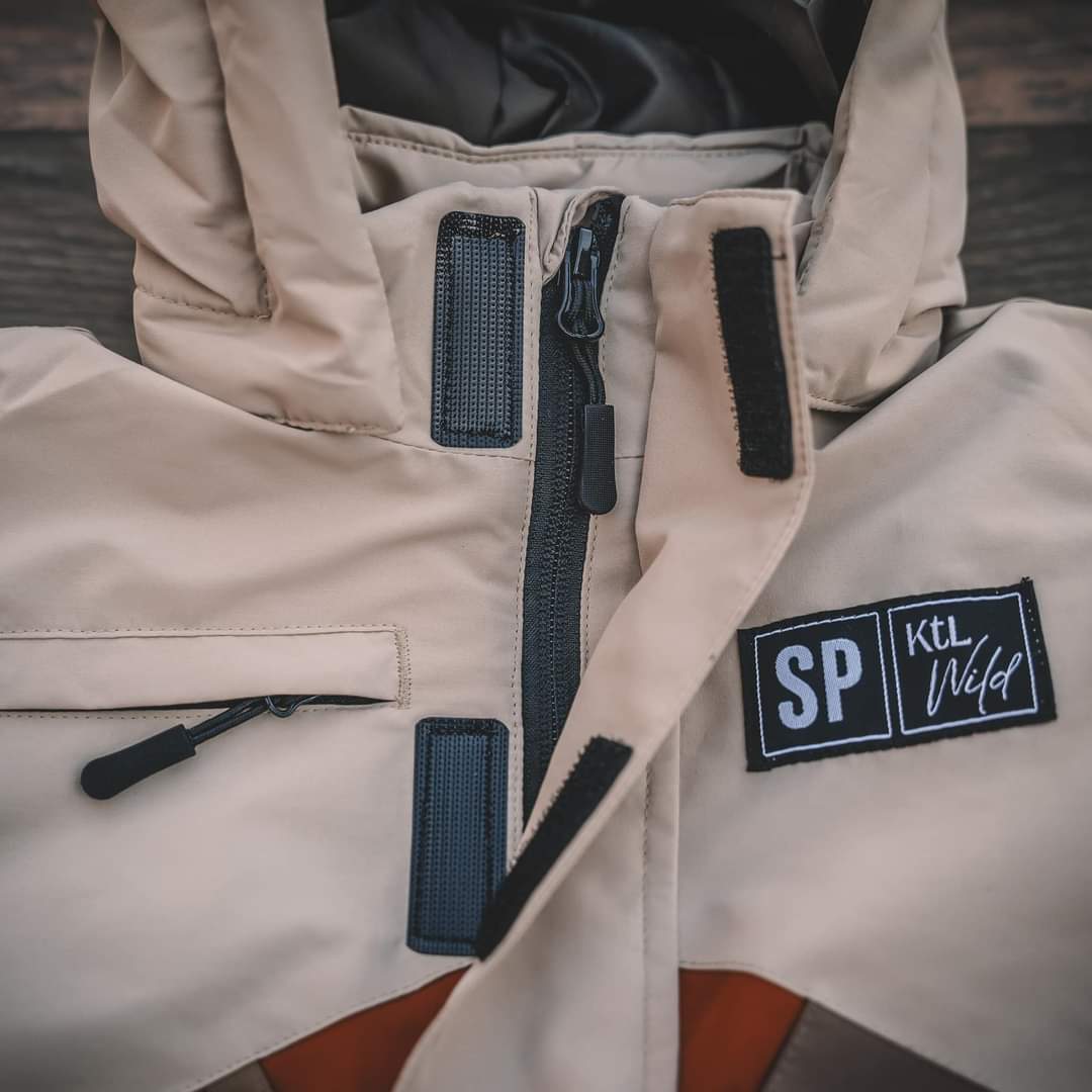 Snow suit