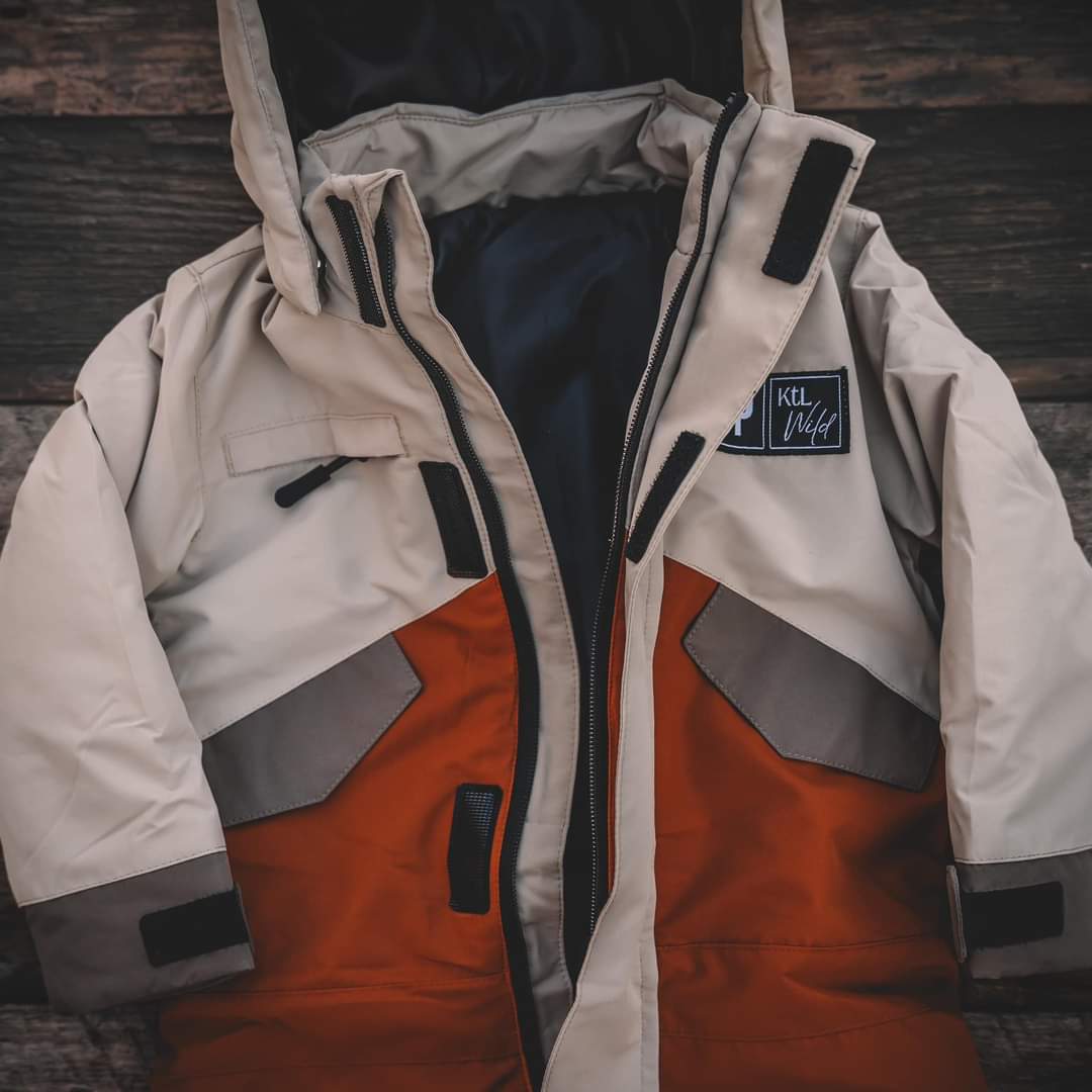 Snow suit