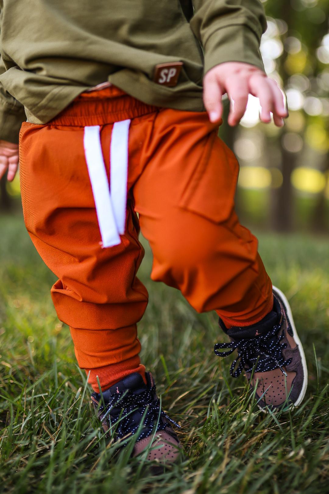 Fox cargos